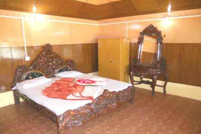 Oyo 43476 Vatika Resort Šimla Pokoj fotografie